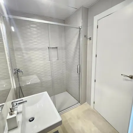 Appartement 1ª Linea De Playa Planta Vistas A Casco Historico Estepona