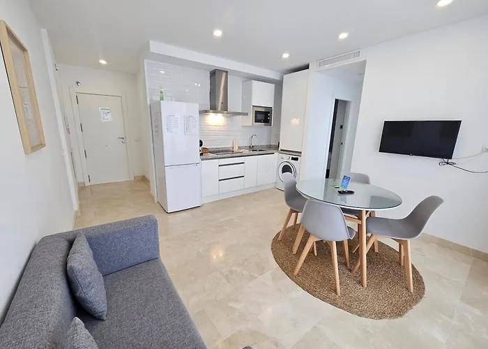 Apartment 1ª Linea De Playa Planta Vistas A Casco Historico